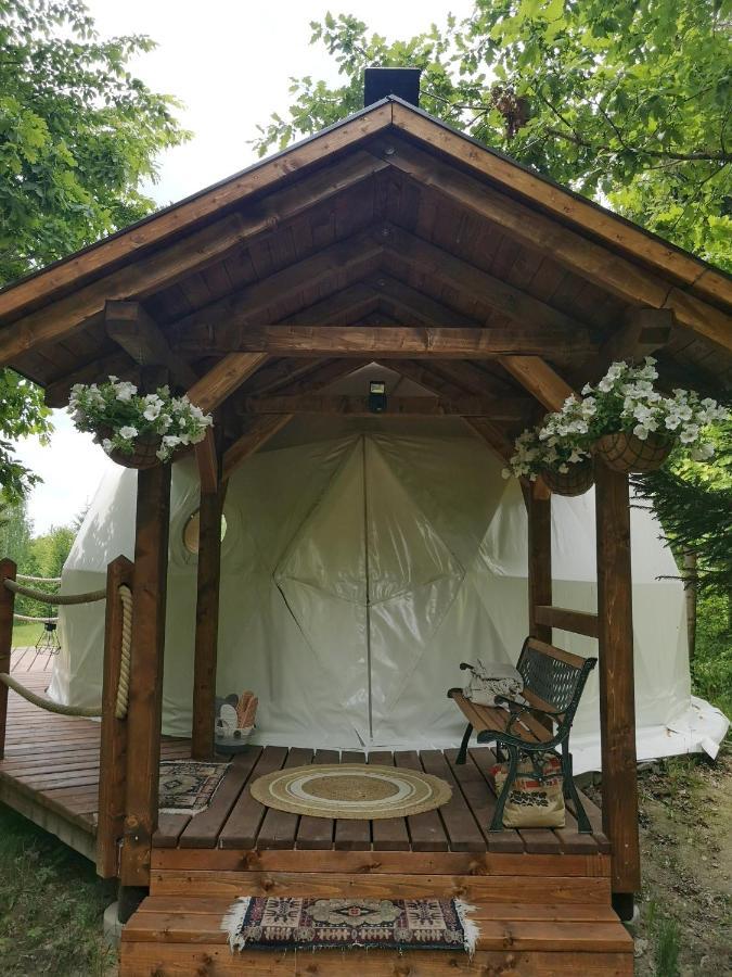 Medve Dome - Luxury Camping In The Middle Of Nature Hotell Vlahita Eksteriør bilde