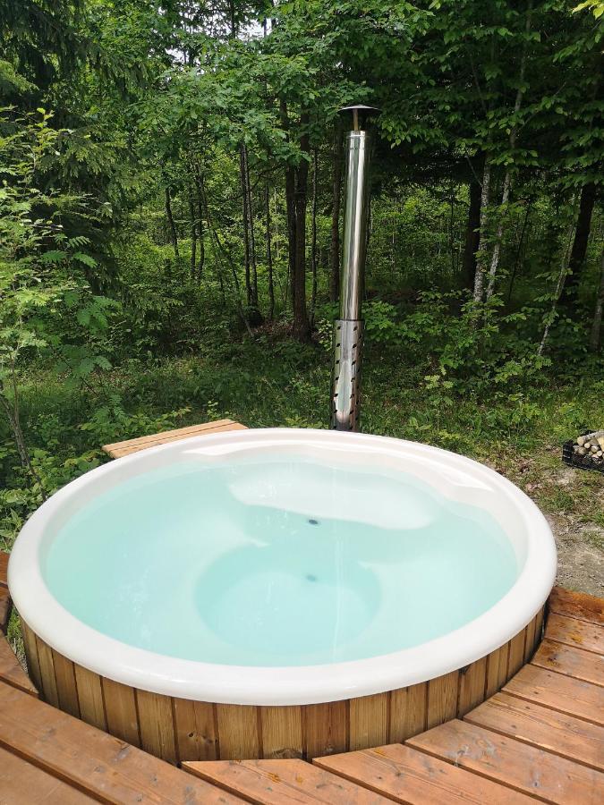 Medve Dome - Luxury Camping In The Middle Of Nature Hotell Vlahita Eksteriør bilde