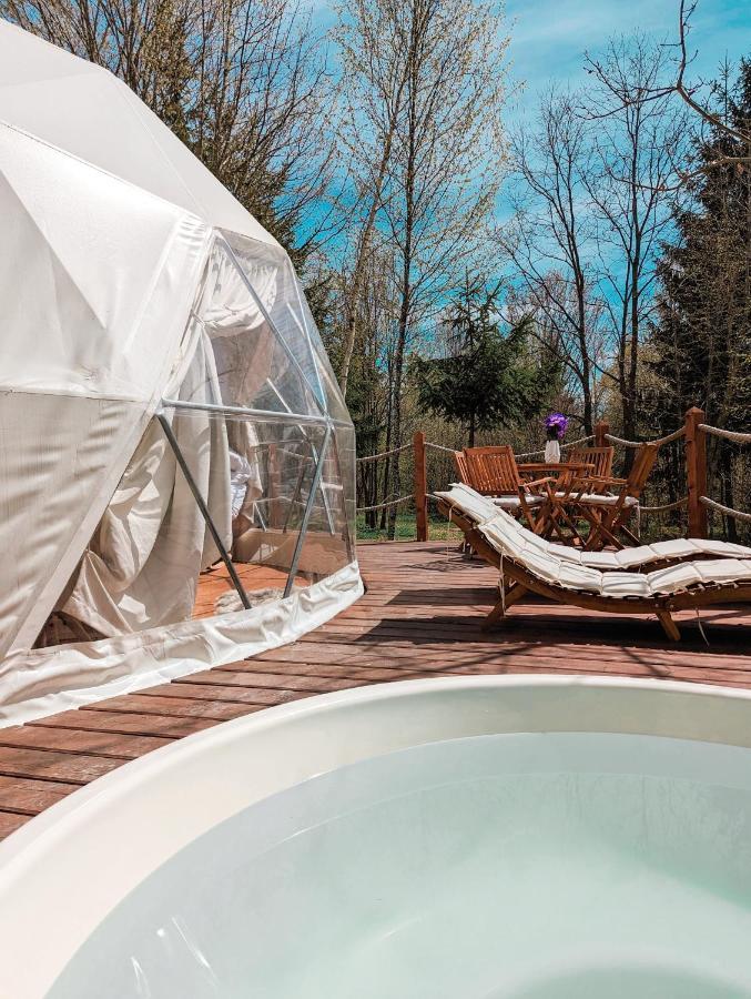 Medve Dome - Luxury Camping In The Middle Of Nature Hotell Vlahita Eksteriør bilde